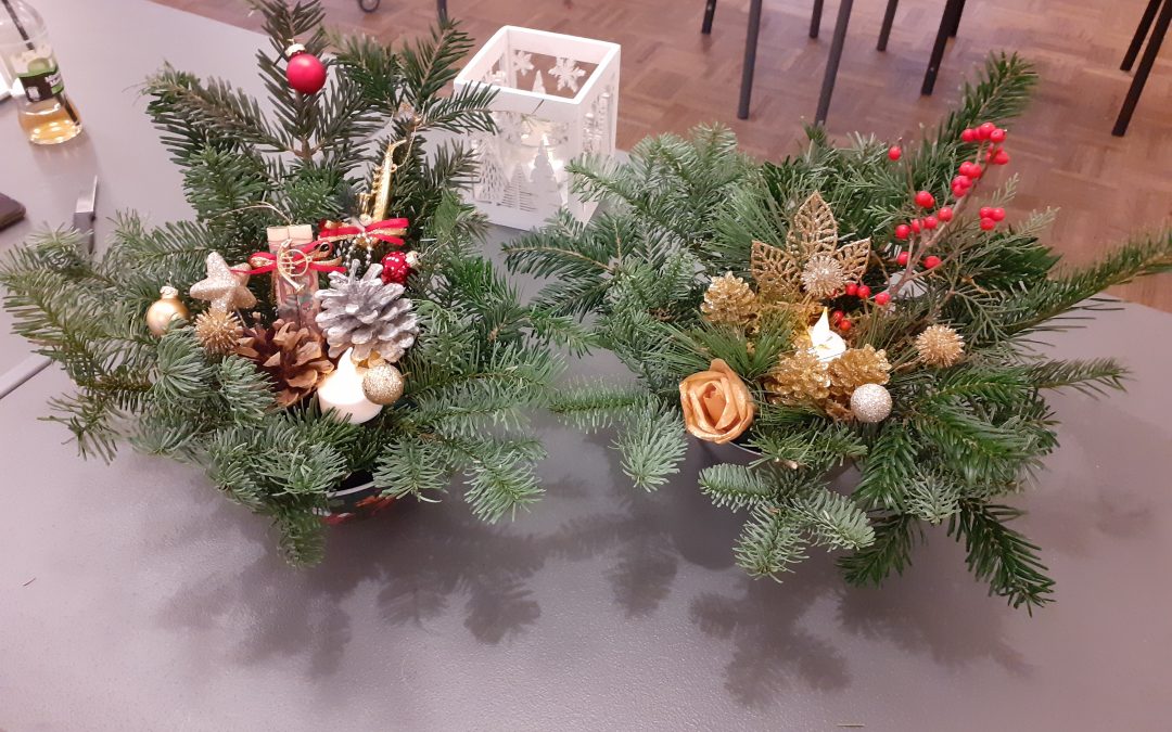 Kerststukjes maken in Huis van de Buurt