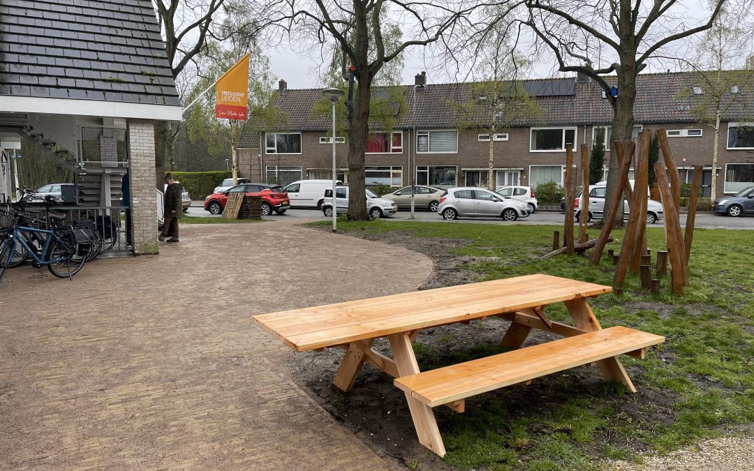 Picknicktafel bij HvdB